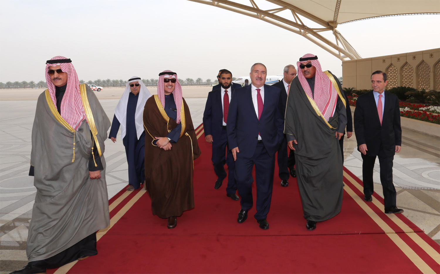 First Deputy Prime Minister and Minister of Foreign Affairs Sheikh Sabah Khaled Al-Hamad Al-Sabah receives envoy of the King of Jordan Abdullah II, Nasser Judeh