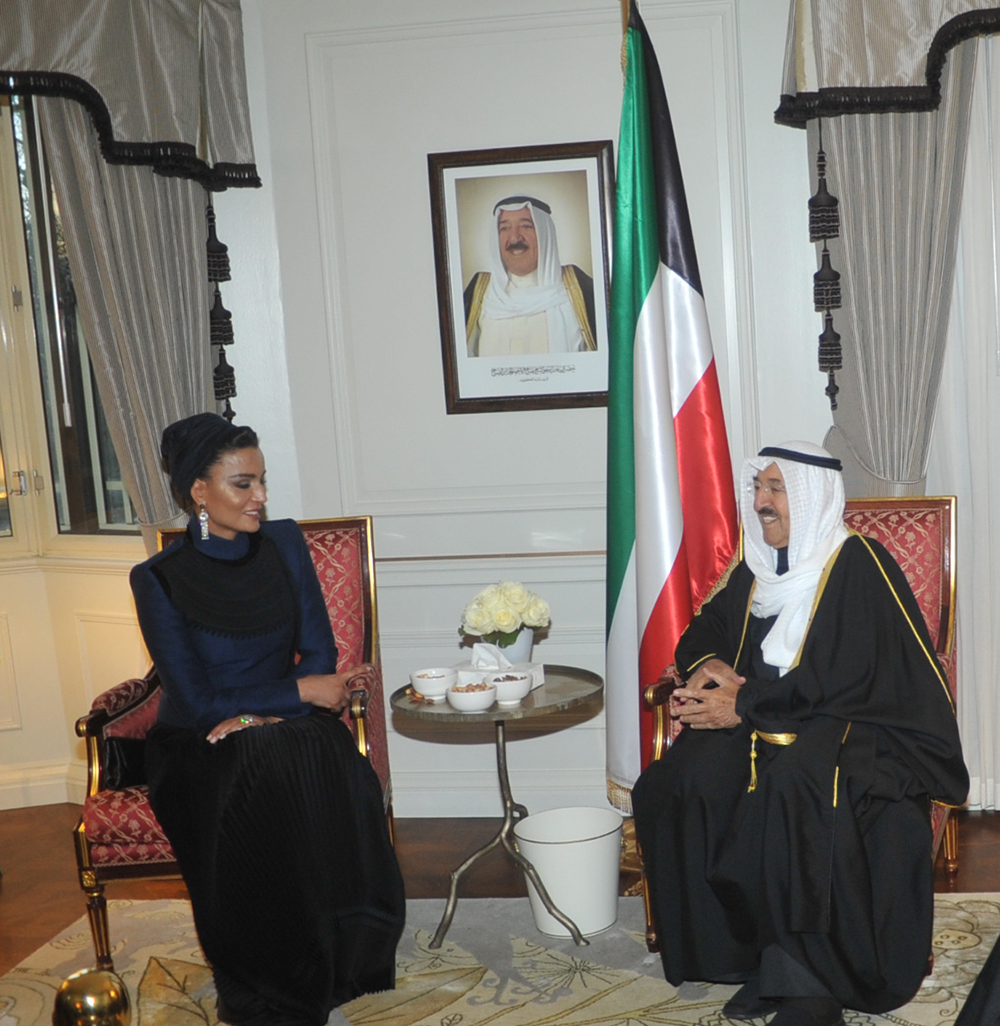 His Highness the Amir Sheikh Sabah Al-Ahamd Al-Jaber Al-Sabah meets Highness Sheikha Moza Bint Nasser