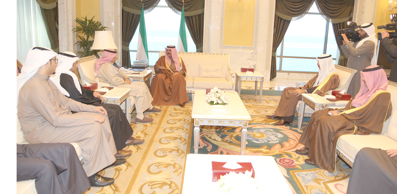 His Highness the Deputy Amir and Crown Prince Sheikh Nawaf Al-Ahmad Al-Jaber Al-Sabah receives PAAET officials, members