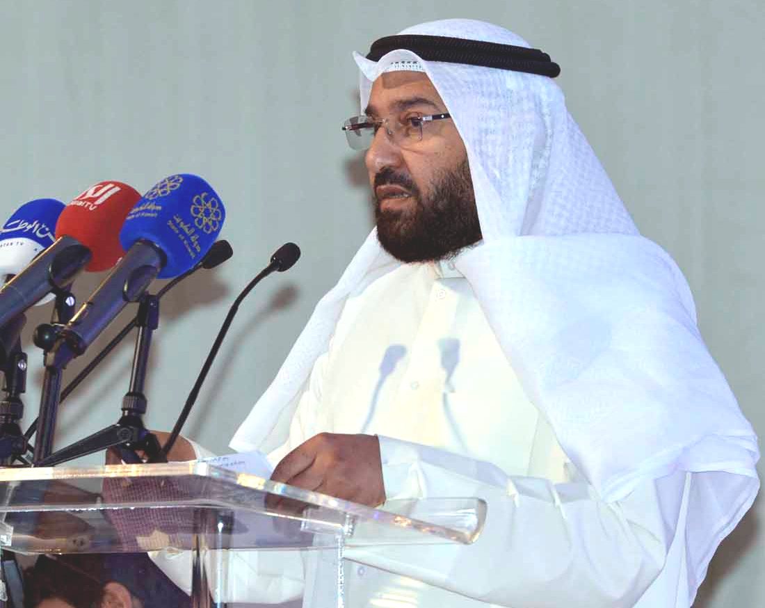 وزير الأشغال العامة ووزير الدولة لشؤون مجلس الأمة الدكتور علي العمير