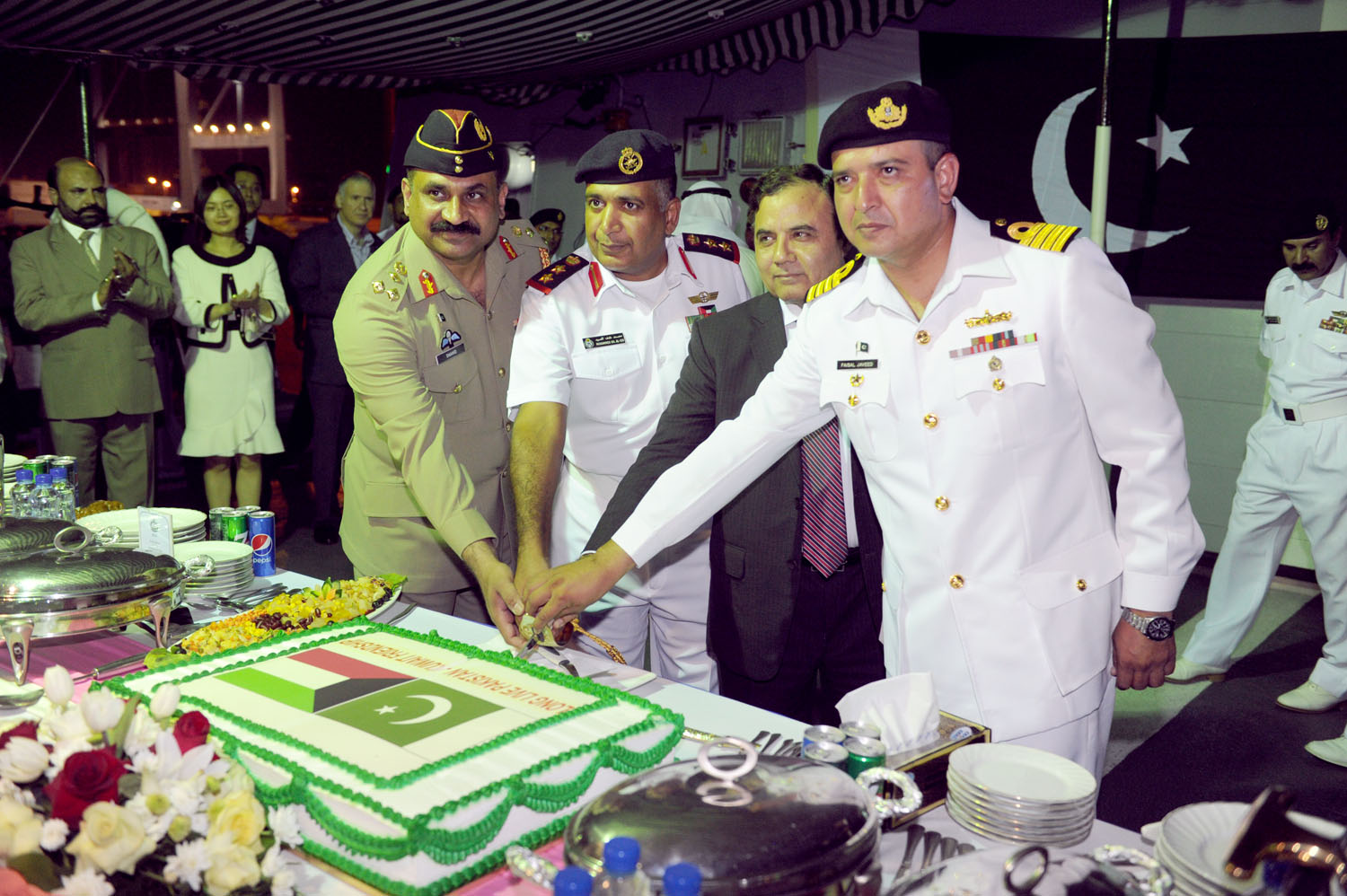 Pakistani Navy frigate in Kuwait on goodwill visit