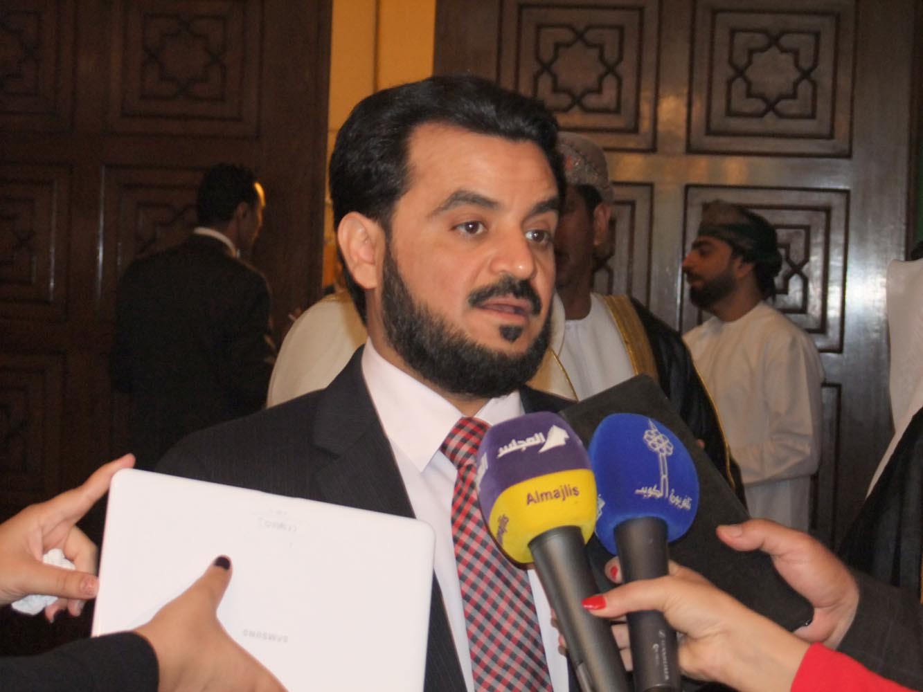 عضو مجلس الأمة الكويتي عضو البرلمان العربي الدكتور محمد هادي الحويلة