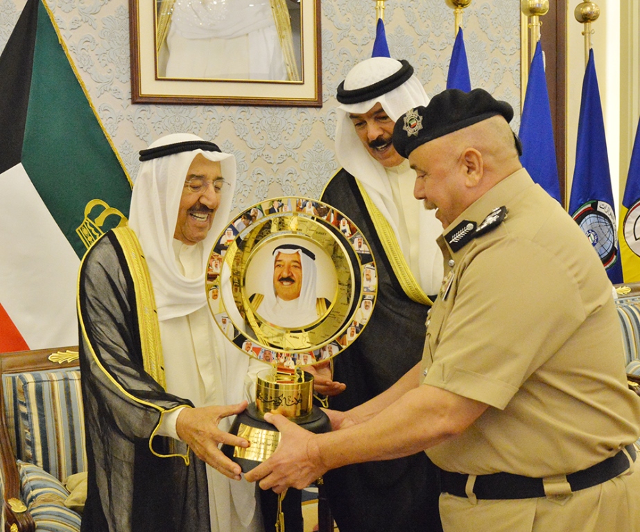 His Highness the Amir Sheikh Sabah Al-Ahmad Al-Jaber Al-Sabah during his visit to MoI's Sheikh Nawaf Al-Ahmad Al-Jaber Al-Sabah's building