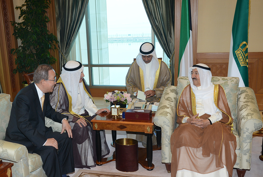 His Highness the Amir Sheikh Sabah Al-Ahmad Al-Jaber Al-Sabah receives United Nations (UN) Secretary General Ban Ki-moon