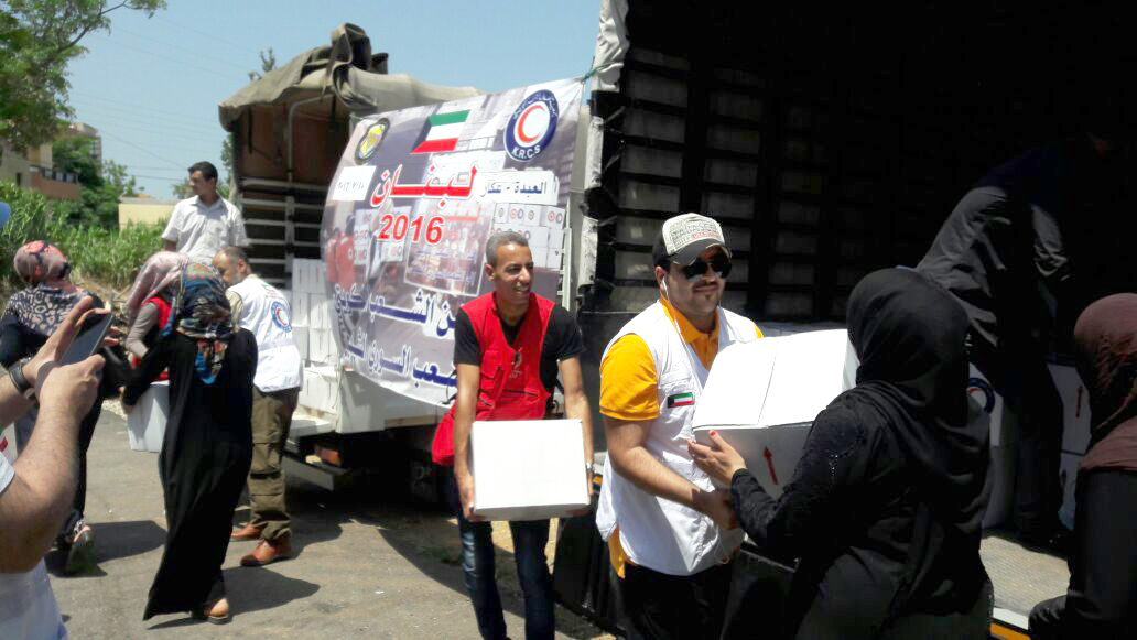Kuwait Red Crescent Society (KRCS) deliveres food provisions to Syrian refugees in Akkar