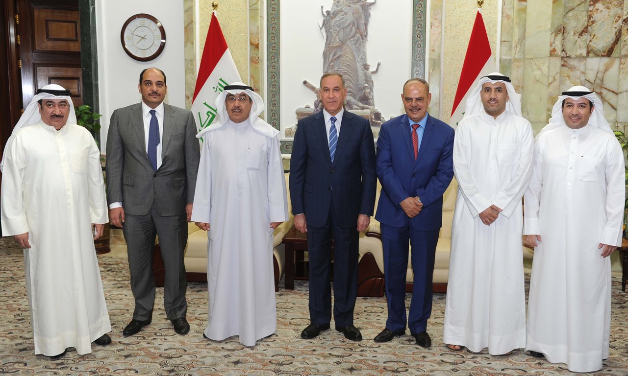 Iraqi Defense Minister Khaled Al-Obaidi during a meeting with a visiting delegation of Kuwaiti journalists