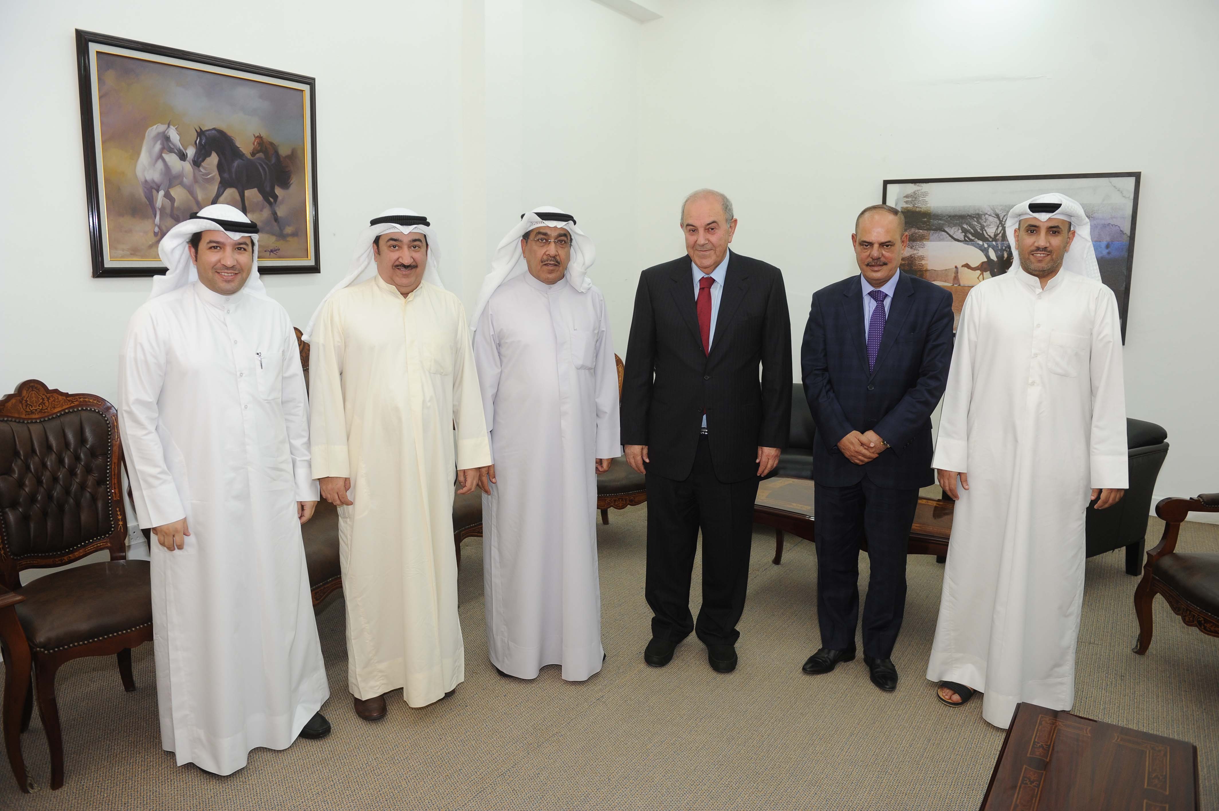 Former Iraqi Prime Minister Dr. Iyad Allawi  during a meeting with the visiting Kuwait Journalists Association delegation
