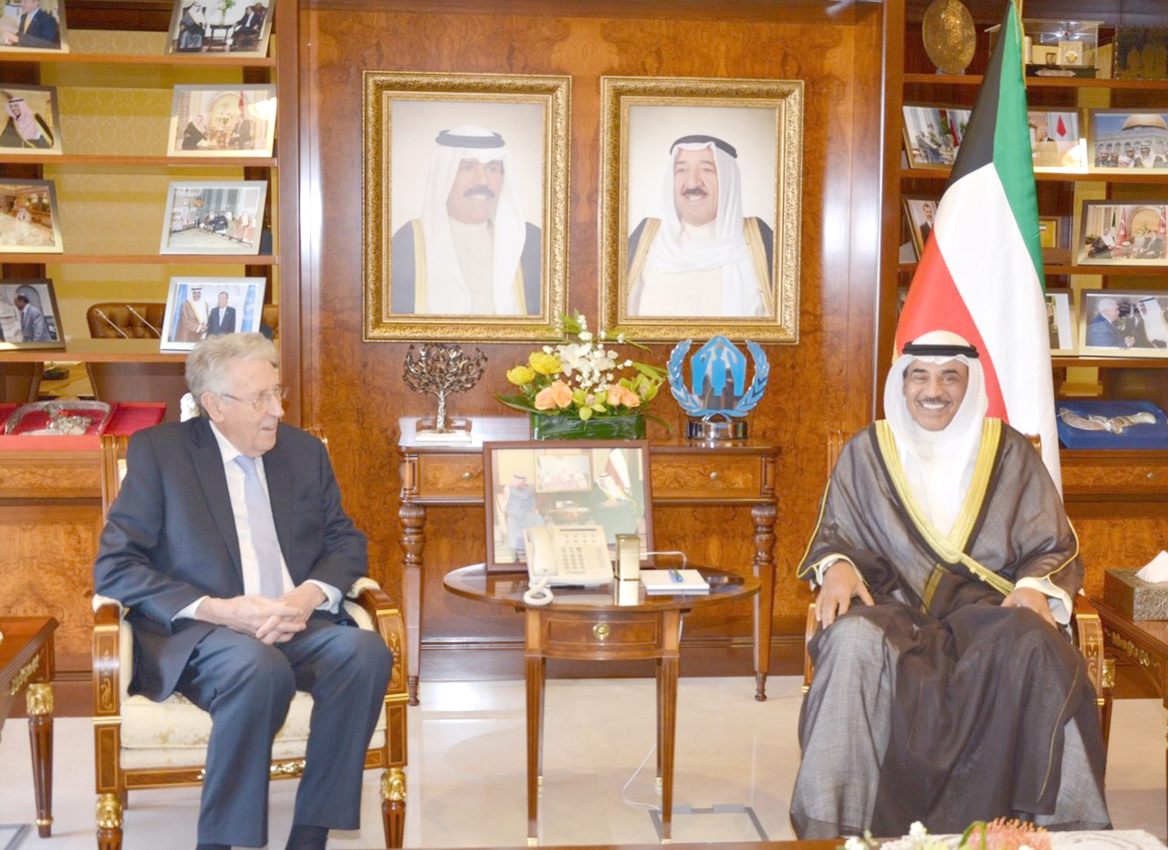 Acting Premier and Foreign Minister Sheikh Sabah Al-Khaled Al-Hamad Al-Sabah meets with visiting Chairman of the UK House of Lords International Relations Committee Lord David Howell