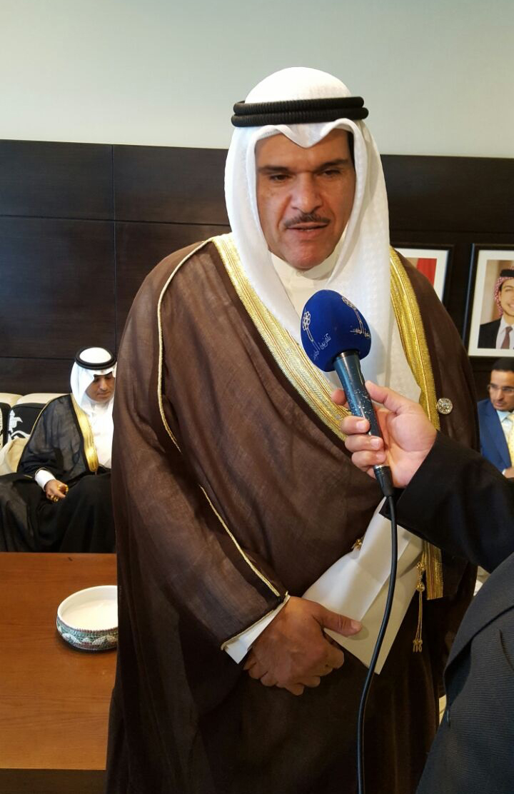 Information Minister Sheikh Salman Al-Humoud Al-Sabah speks to the press due to his arrival to Amman