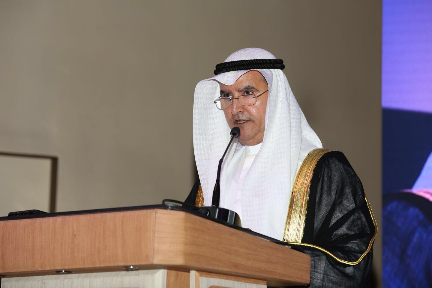 Minister of Oil and Minister of Water and Electricity Essam Al-Marzouq delivers his speech in the 3rd Kuwait Oil and Gas Show and Conference (KOGS 2017)