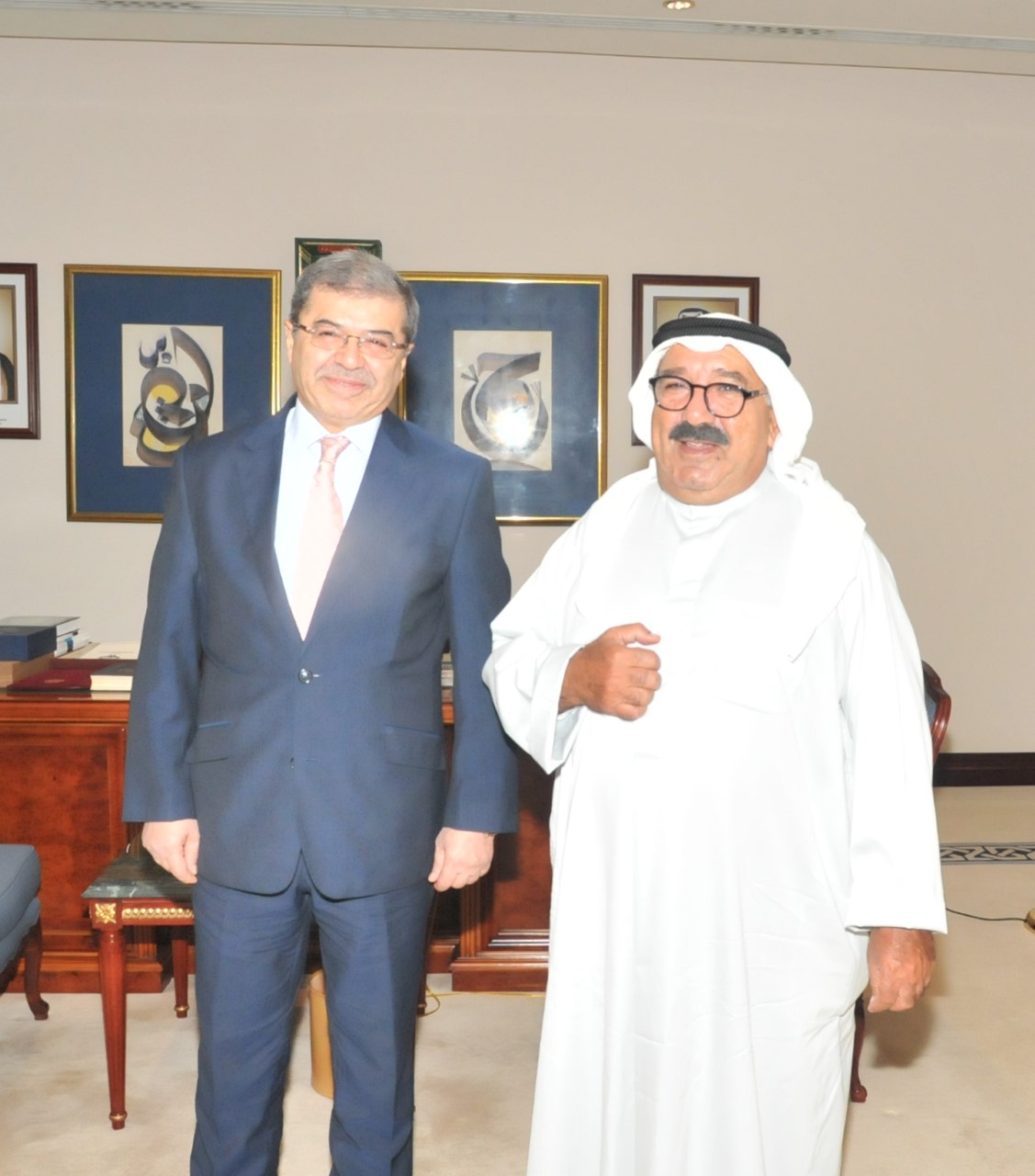 Minister of Amiri Diwan Affairs Sheikh Naser Sabah Al-Ahmad Al-Sabah received Ambassador of Iraq to Kuwait Alaa Al-Hashemi