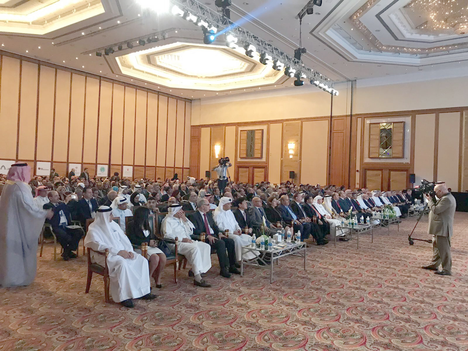 جانب من الحضور خلال  افتتاح مؤتمر الاتحاد الافرو-آسيوى للتأمين واعادة التامين في دورته ال25
