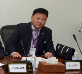رئيس ادارة الشؤون الادارية في مكتب التدقيق الوطني المنغولي