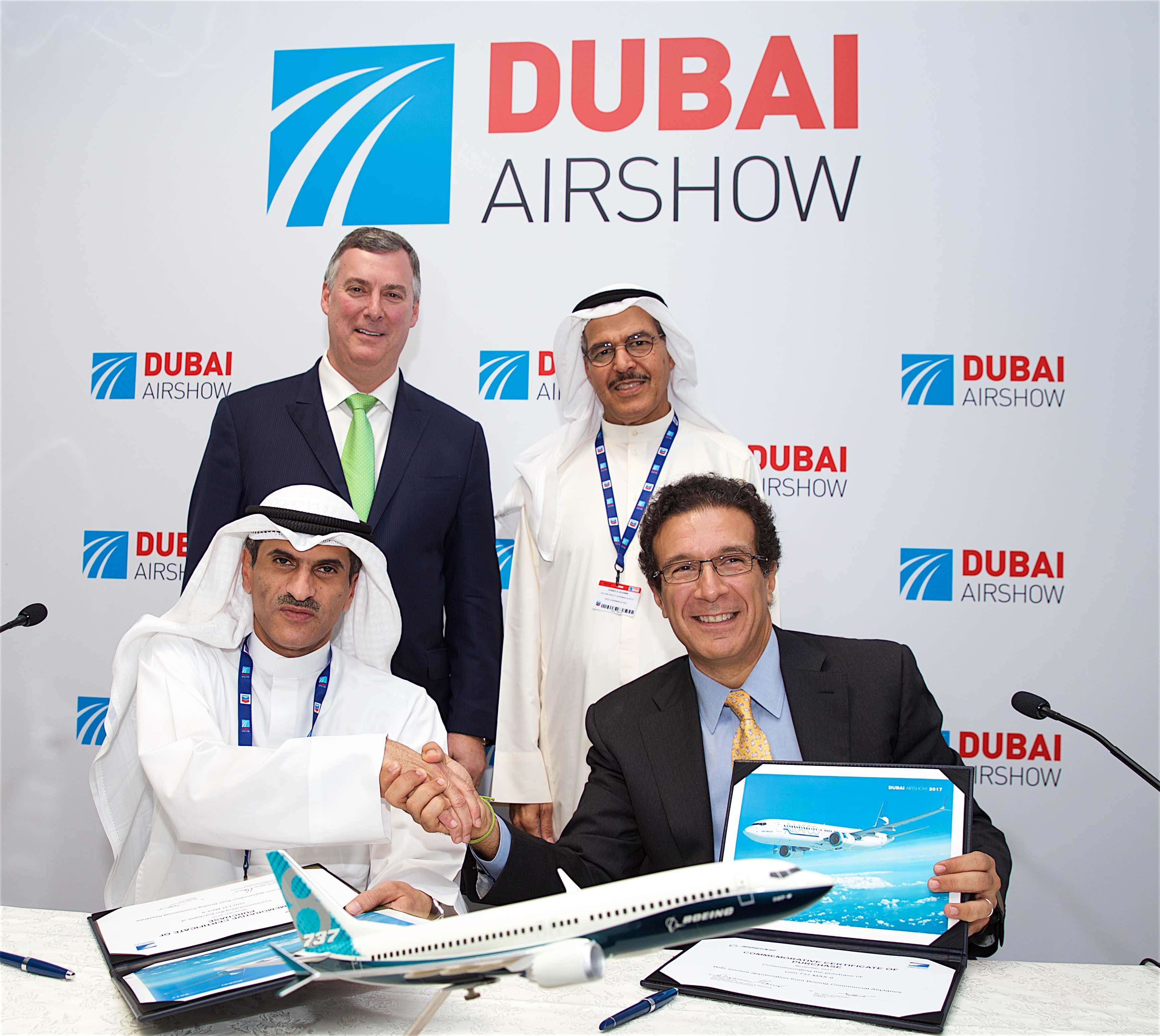 ALAFCO's deputy CEO Adel Al-Banwan and the executive vice president of Boeing Kevin McAllister
