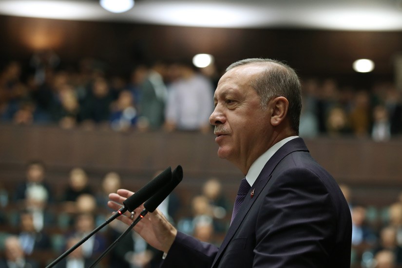 الرئيس التركي رجب اردوغان خلال كلته أمام اجتماع الكتلة البرلمانية لحزب العدالة والتنمية الحاكم في البرلمان التركي