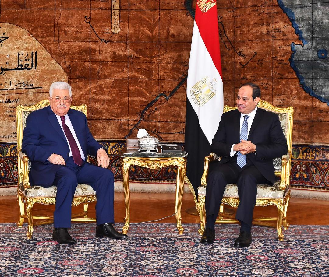Egyptian President Abdelfatah Al-Sisi meets with Palestinian President Mahmoud Abbas