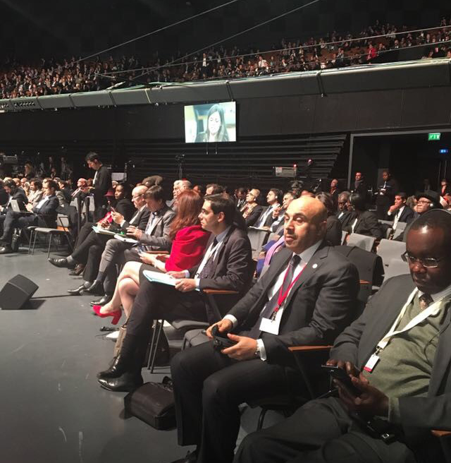 سفير الكويت في باريس سامي السليمان خلال مشاركته في (قمة الكوكب الواحد )