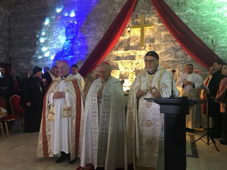 Mosul's Christians hold 1st mass since IS disposal
