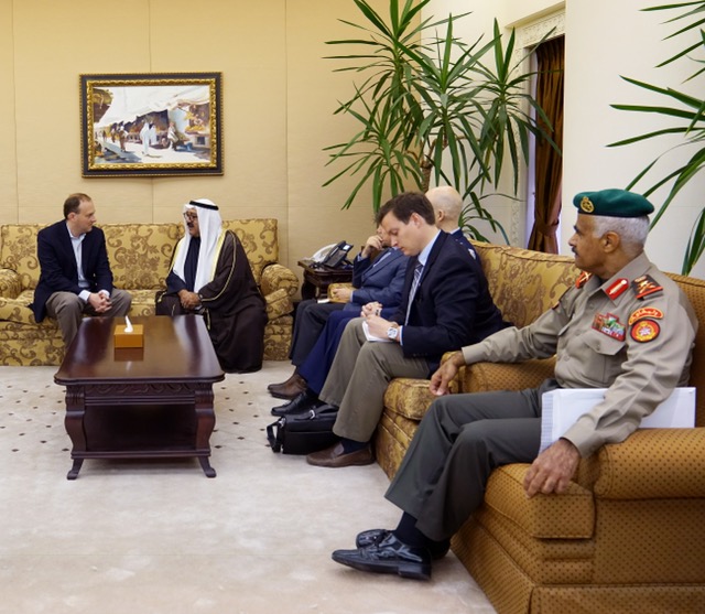 وزير الدفاع الكويتي يبحث مع أعضاء (الكونغرس) الأمريكي مواضيع مشتركة