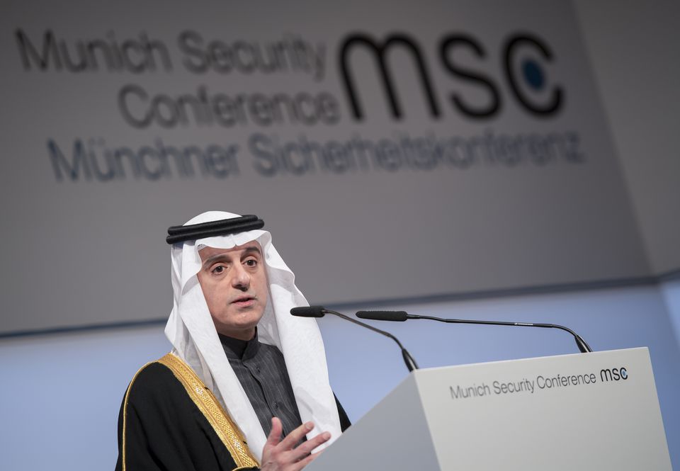 وزير الخارجية السعودي عادل الجبير متحدثا خلال أعمال (مؤتمر مونيخ للأمن)