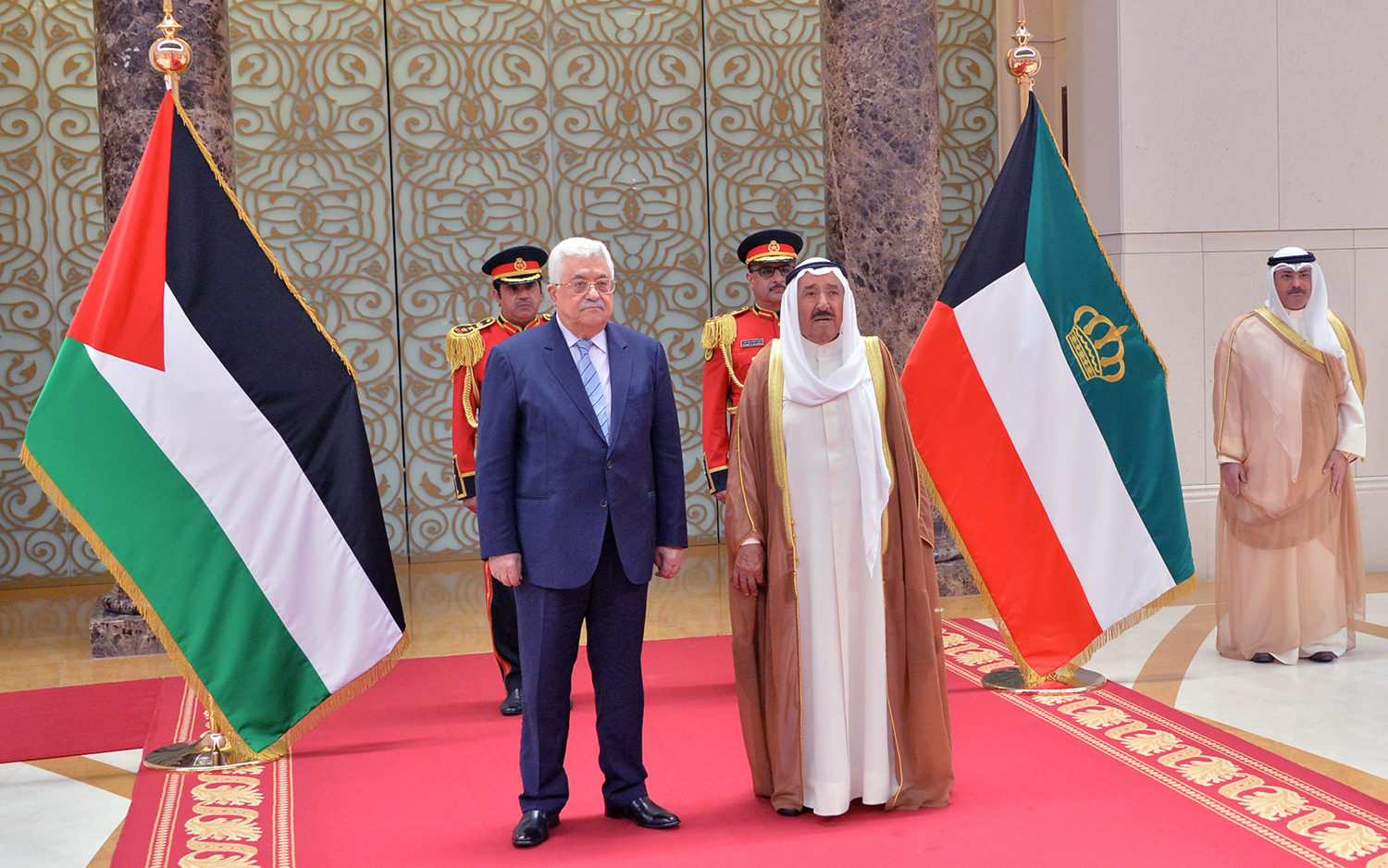 Palestinian leader leaves Kuwait