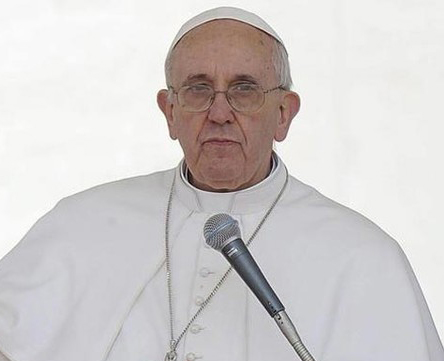بابا الكنيسة الكاثوليكية ورئيس دولة الفاتيكان البابا فرانسيس