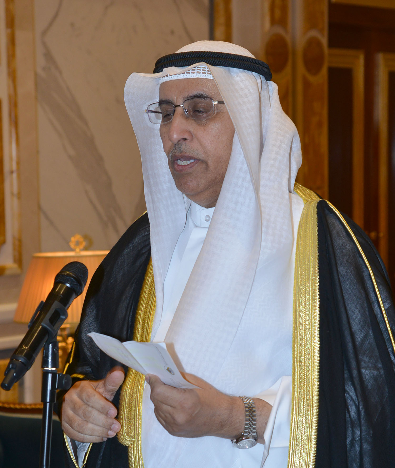  Justice Ali Mutheeb Al-Mutairat Swearing the constitutional oath before His Highness the Amir