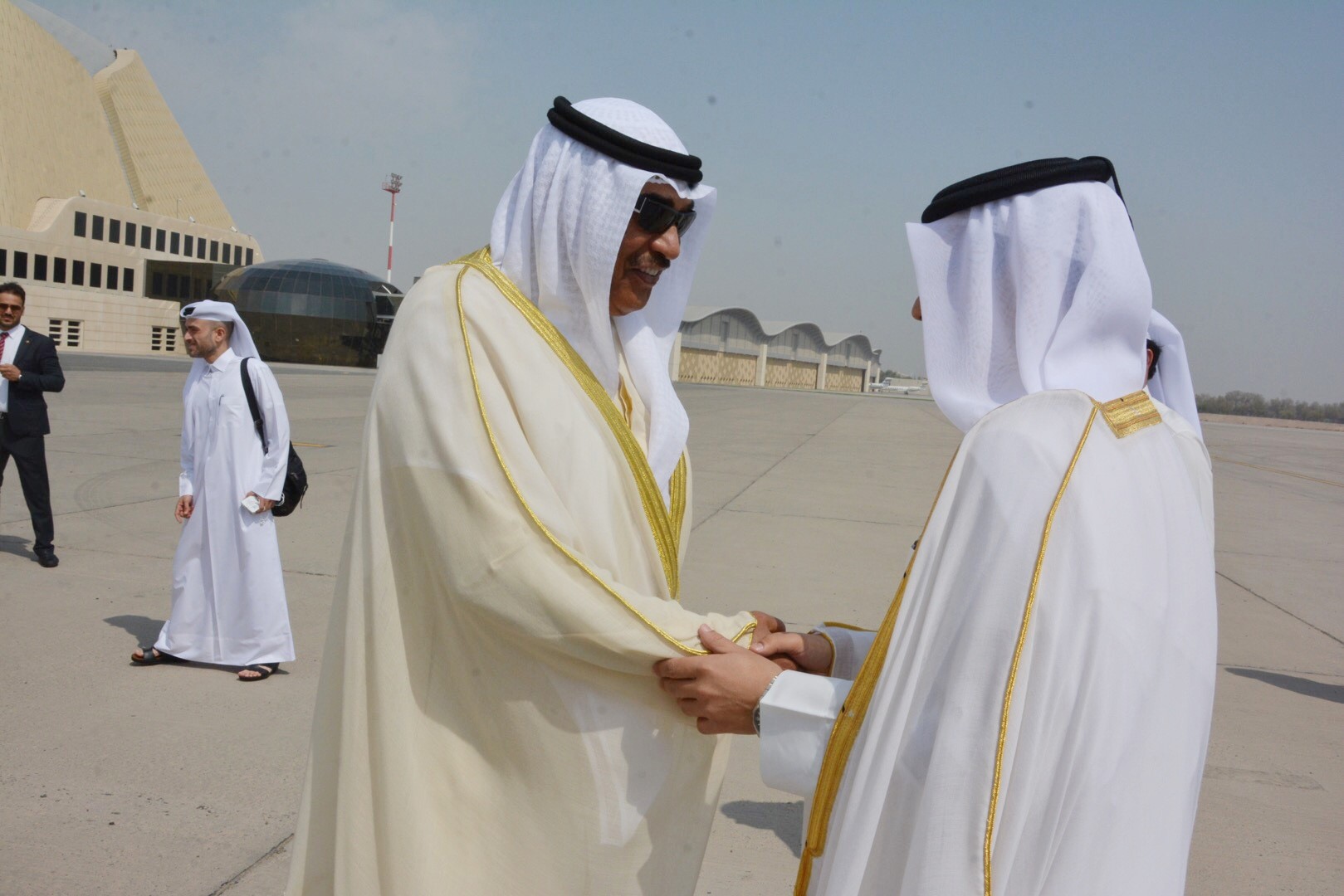 First Deputy Prime Minister and Minister of Foreign Affairs Sheikh Sabah Al-Khaled Al-Hamad Al-Sabah receives Qatari Foreign Minister Sheikh Mohammad bin Abdulrahman Al-Thani