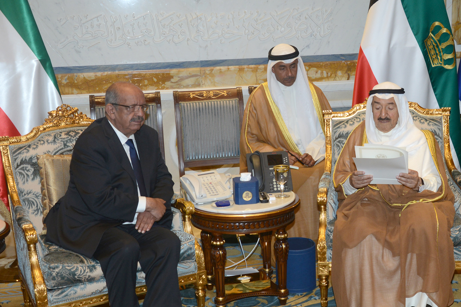 His Highness the Amir Sheikh Sabah Al-Ahmad Al-Jaber Al-Sabah received Algerian Foreign Minister Abdulqader Musahel