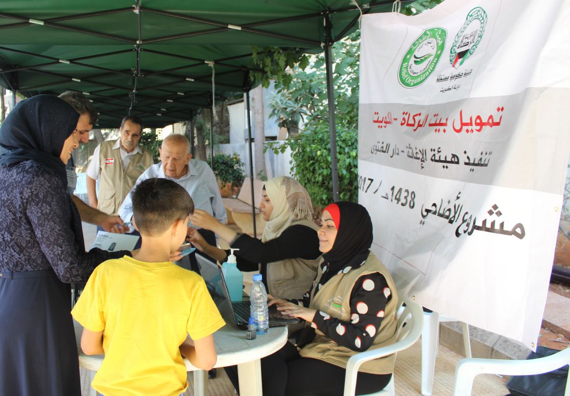 Kuwait's Zakat House distributes meat to Syrian refugees