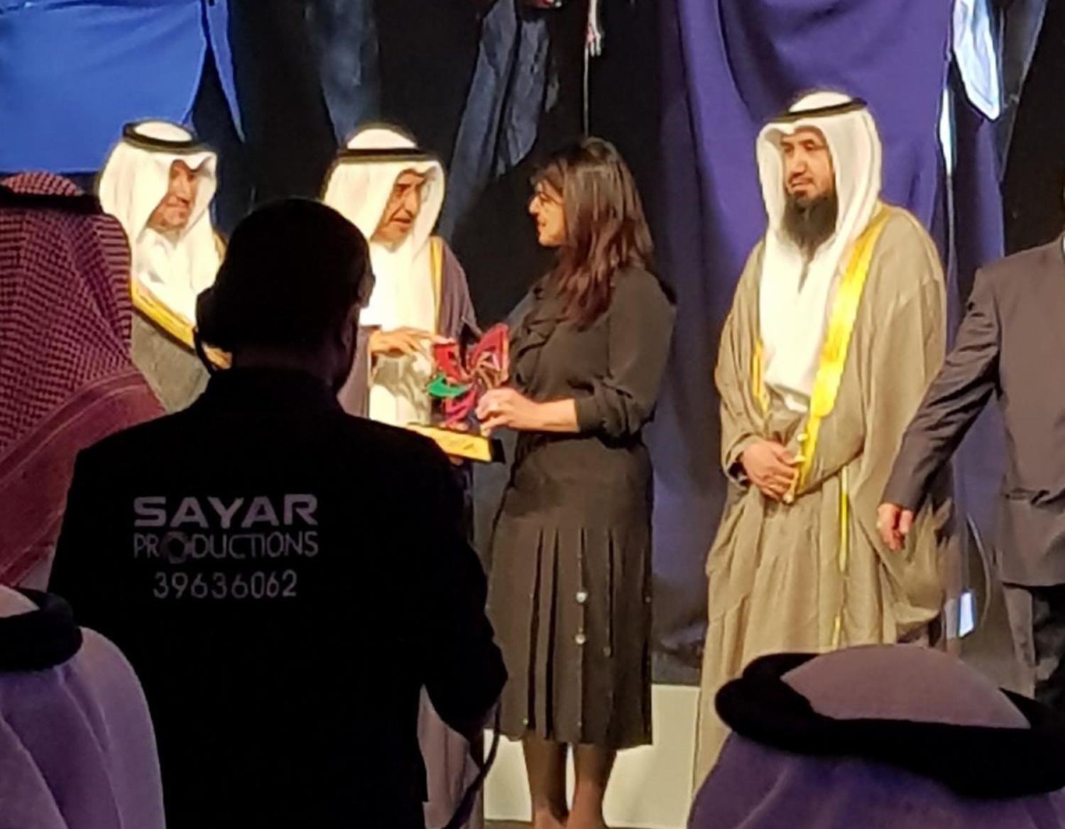 Assistant Undersecretary for Engineering Affairs at Amiri Diwan Neyaz Khajah receives the prize