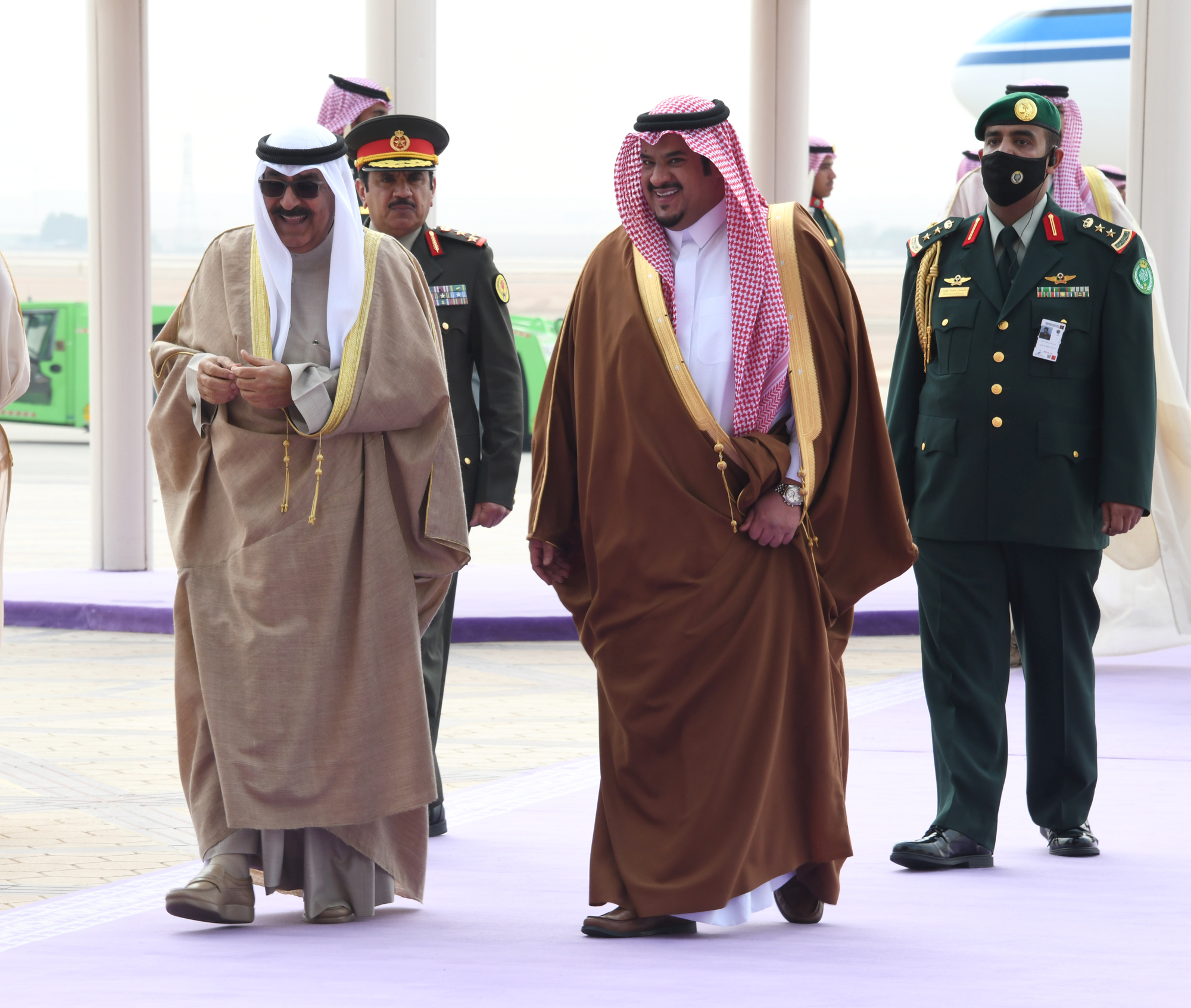 ممثل سمو أمير البلاد سمو ولي العهد يصل إلى السعودية لترؤس وفد دولة الكويت في القمم (الخليجية) و(الخليجية–الصينية) و(العربية-الصينية)