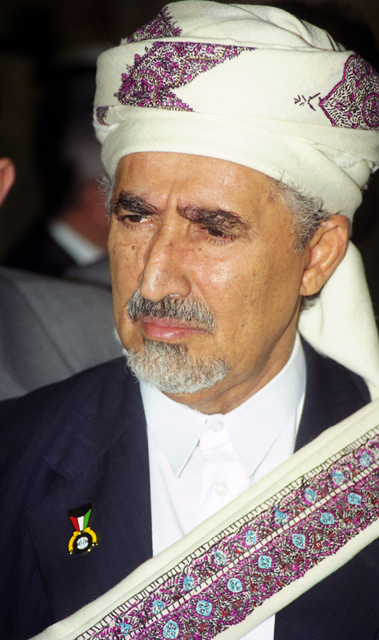 ru ascoltatore richiesta اسماء اولاد الشيخ عبدالله بن حسين الاحمر