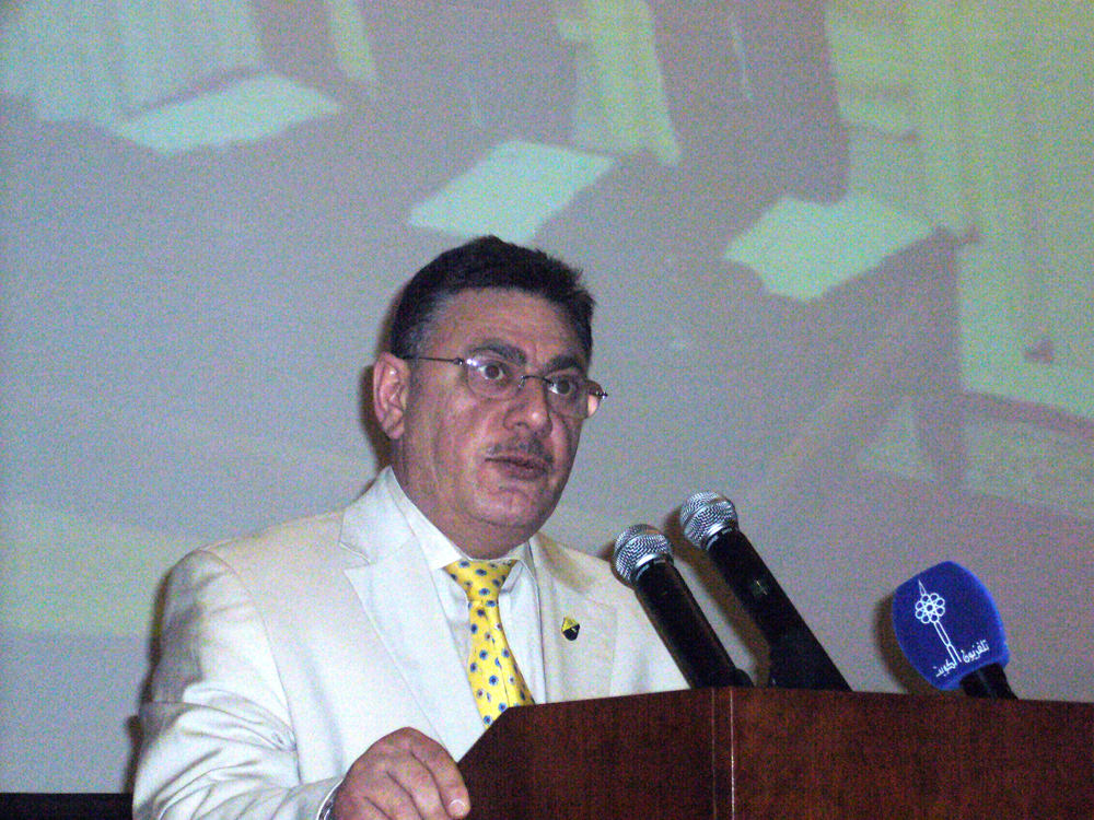 نائب مدير جامعة الكويت للعلوم الطبية الدكتور عبدالله بهبهاني يلقي كلمته في افتتاح مركز (عبدالمحسن العبدالرزاق) للعلوم الطبية