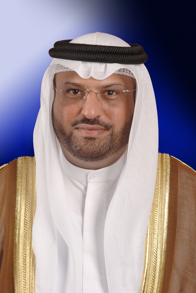 وزير التجارة والصناعة فلاح الهاجري