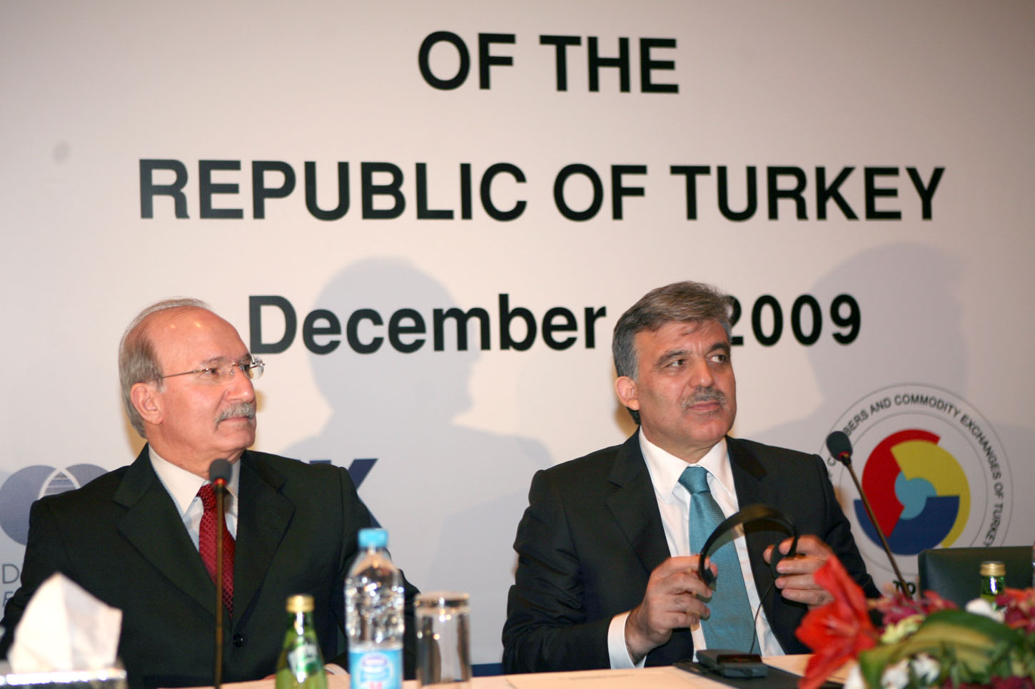الرئيس التركي يؤكد ان القضية الفلسطينية هي قضية اسلامية خلال منتدى الاعمال الاردني - التركي
