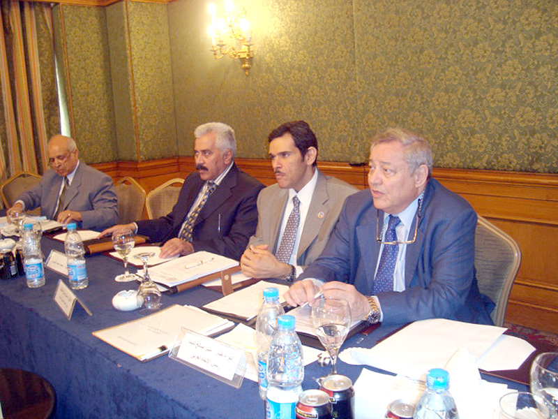 جانب من اجتماع الجمعية العمومية للاتحاد العربي للرماية