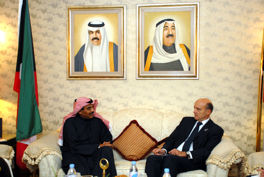 Kuwait's Deputy Prime Minister and Foreign minister Sheikh Sabah Al-Khalid Al-Sabah and French Foreign Minister Alain Juppe
