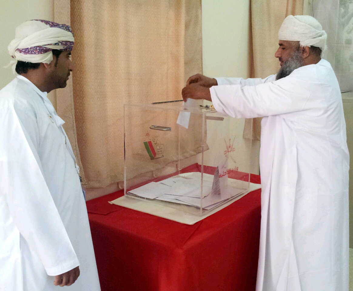 بدء انتخابات اعضاء مجالس البلدية في سلطنة عمان لاول مرة