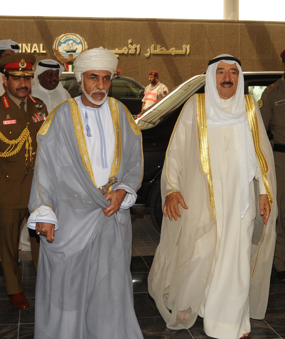 photo السلطان قابوس والشيخ صباح www kuna net kw