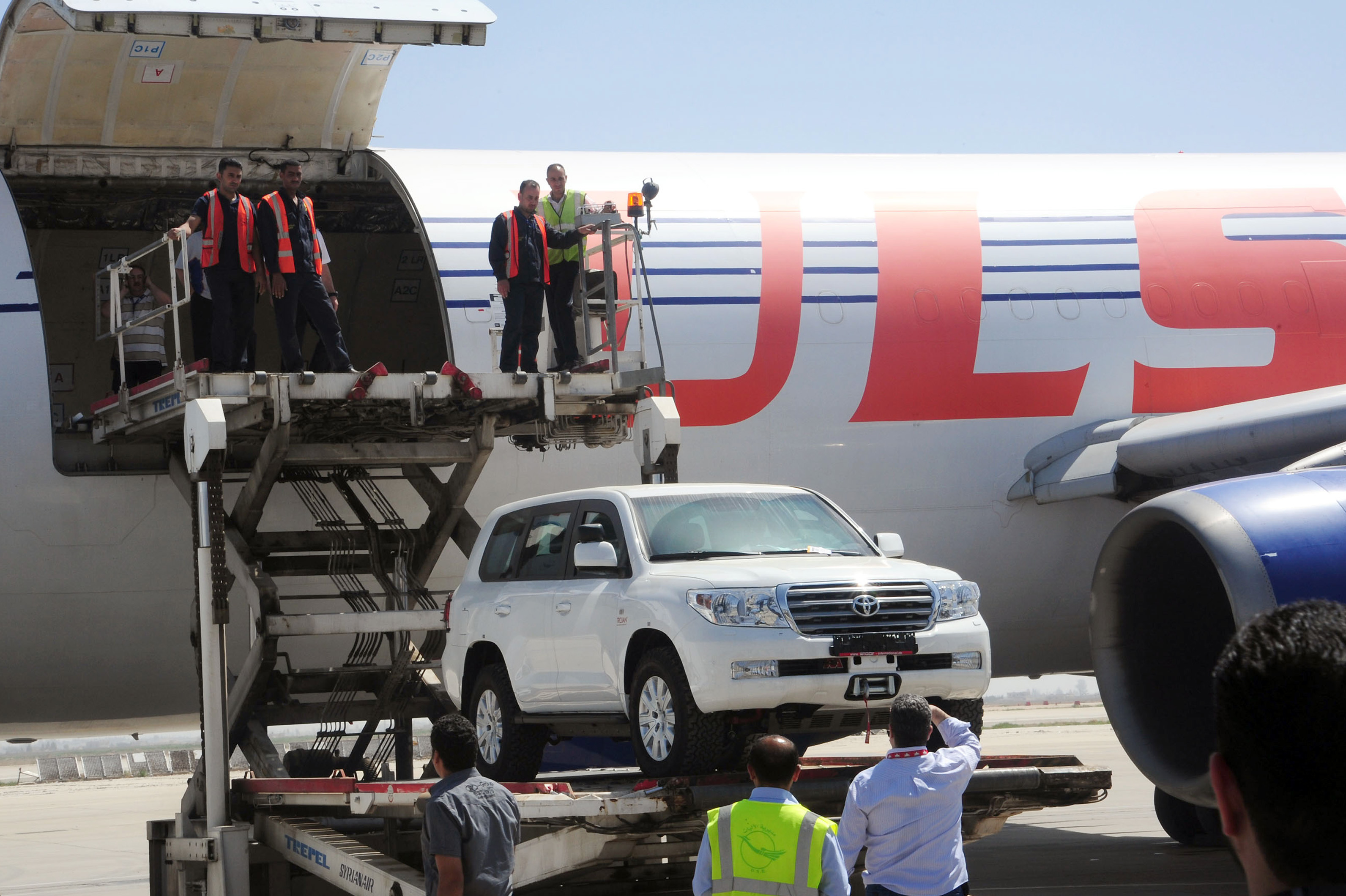 طائرة تحمل معدات لبعثة المراقبين الدوليين في سوريا تصل الى دمشق