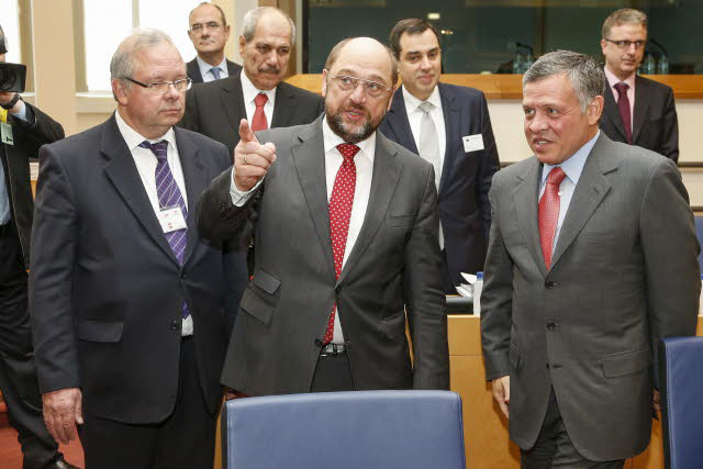 العاهل الأردني الملك عبدالله الثاني مع رئيس البرلمان الاوروبي مارتن شولتز