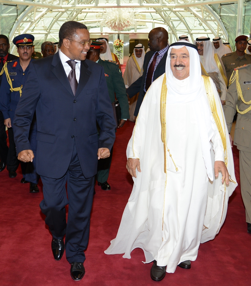 The President of Tanzania Dr. Jakaya Mrisho Kikwete during his arrival at the reception was HH the Amir Sheikh Sabah Al-Ahmad Al-Jaber Al-Sabah Al-Sabah