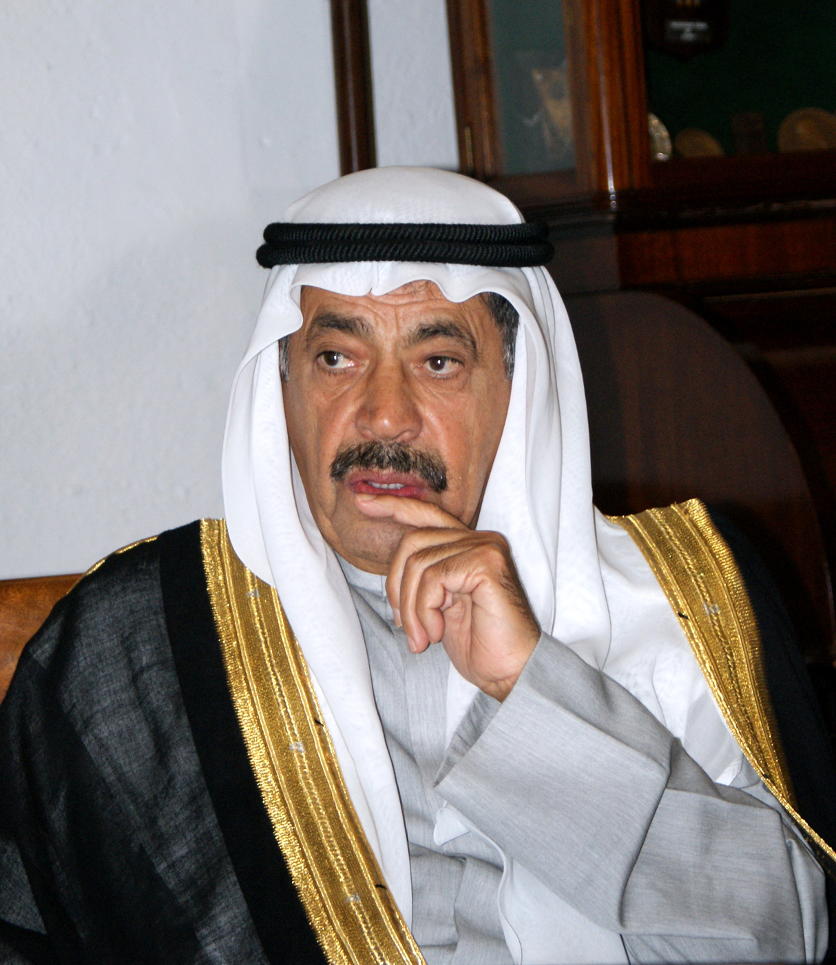 Kuwaiti poet Abdulaziz Al-Babtain