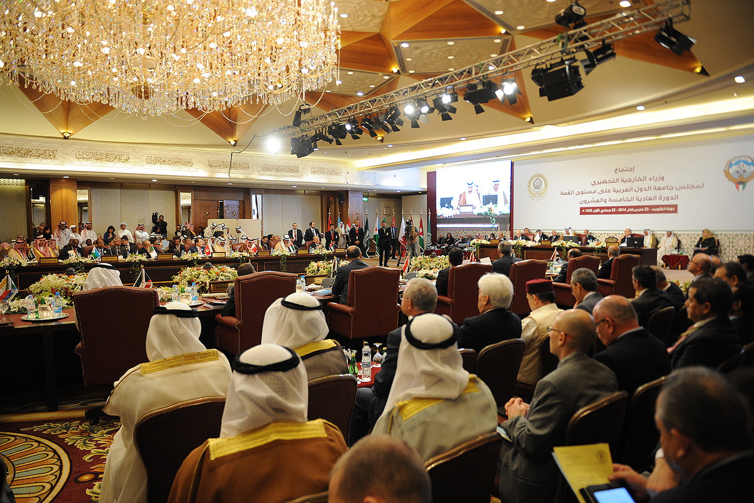 جانب من اجتماع وزراء الخارجية العرب التحضيري للقمة العربية العادية ال25