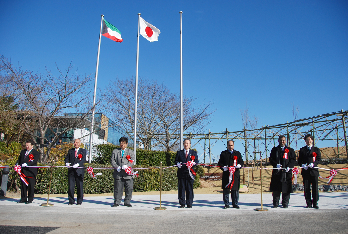 Japan''s tsunami-hit aquarium opens Kuwait memorial garden