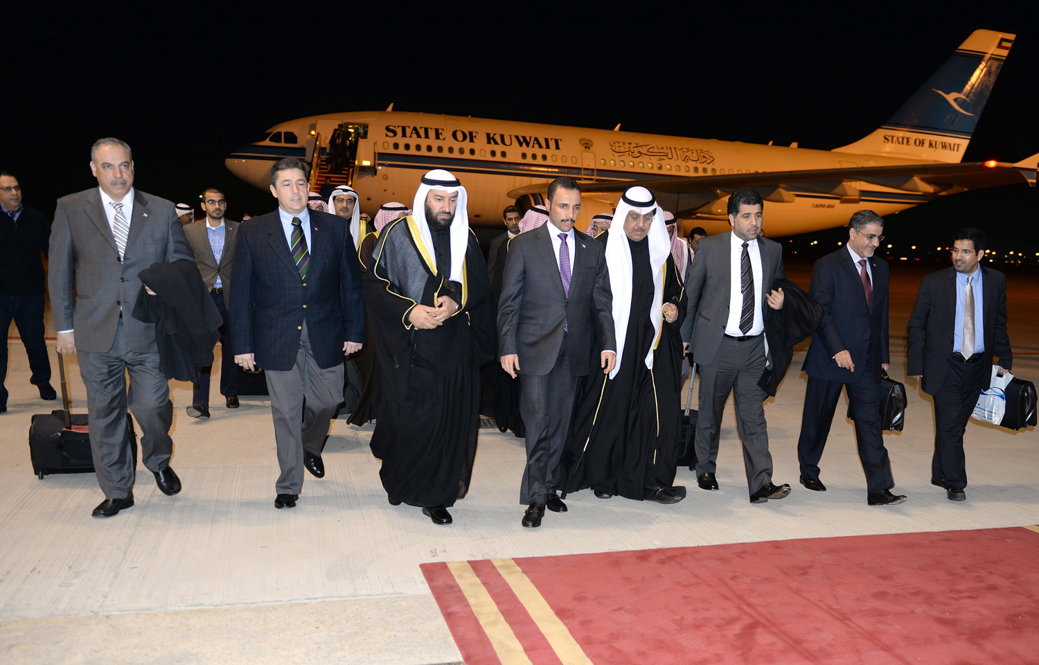 رئيس مجلس الأمة مرزوق علي الغانم أثناء وصوله البلاد