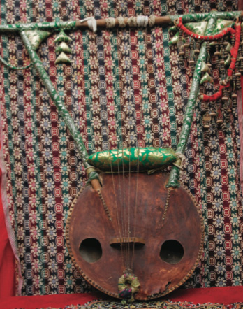 Instrument (Tanbura)
