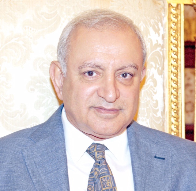 وزير التربية ووزير التعليم العالي الدكتور بدر العيسى