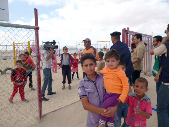 اطفال سوريون في مخيم للاجئين